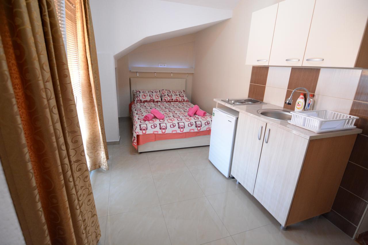 Vila Tea Petrusevski Ohrid Bagian luar foto