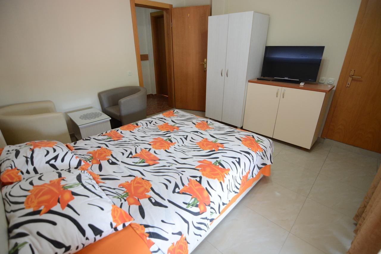 Vila Tea Petrusevski Ohrid Bagian luar foto